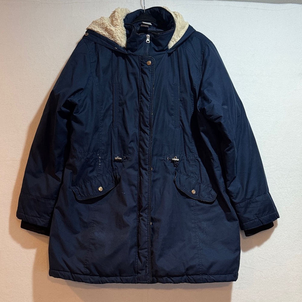 Time and Tru XL (16/18) Navy Hooded Parka with Faux Fur Lining